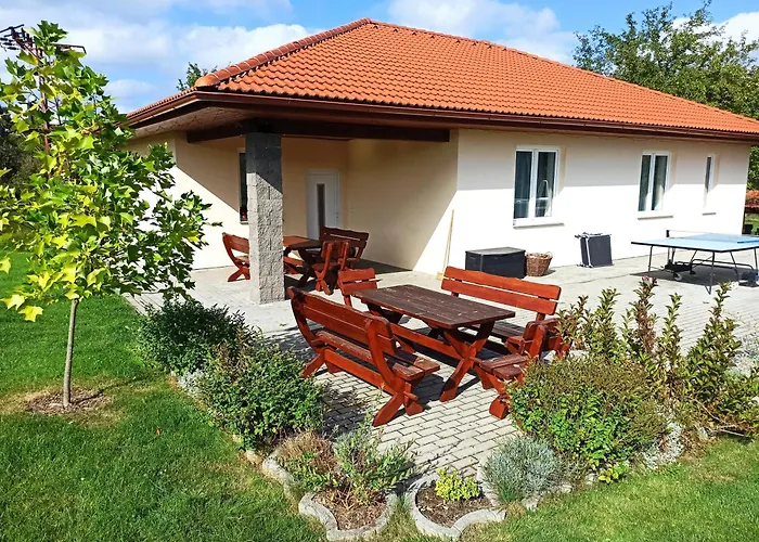 Holiday House Adrelot
