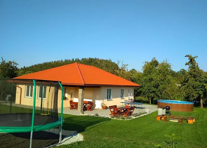 Holiday House Adrelot